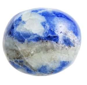 throat-chakra-stones-sodalite